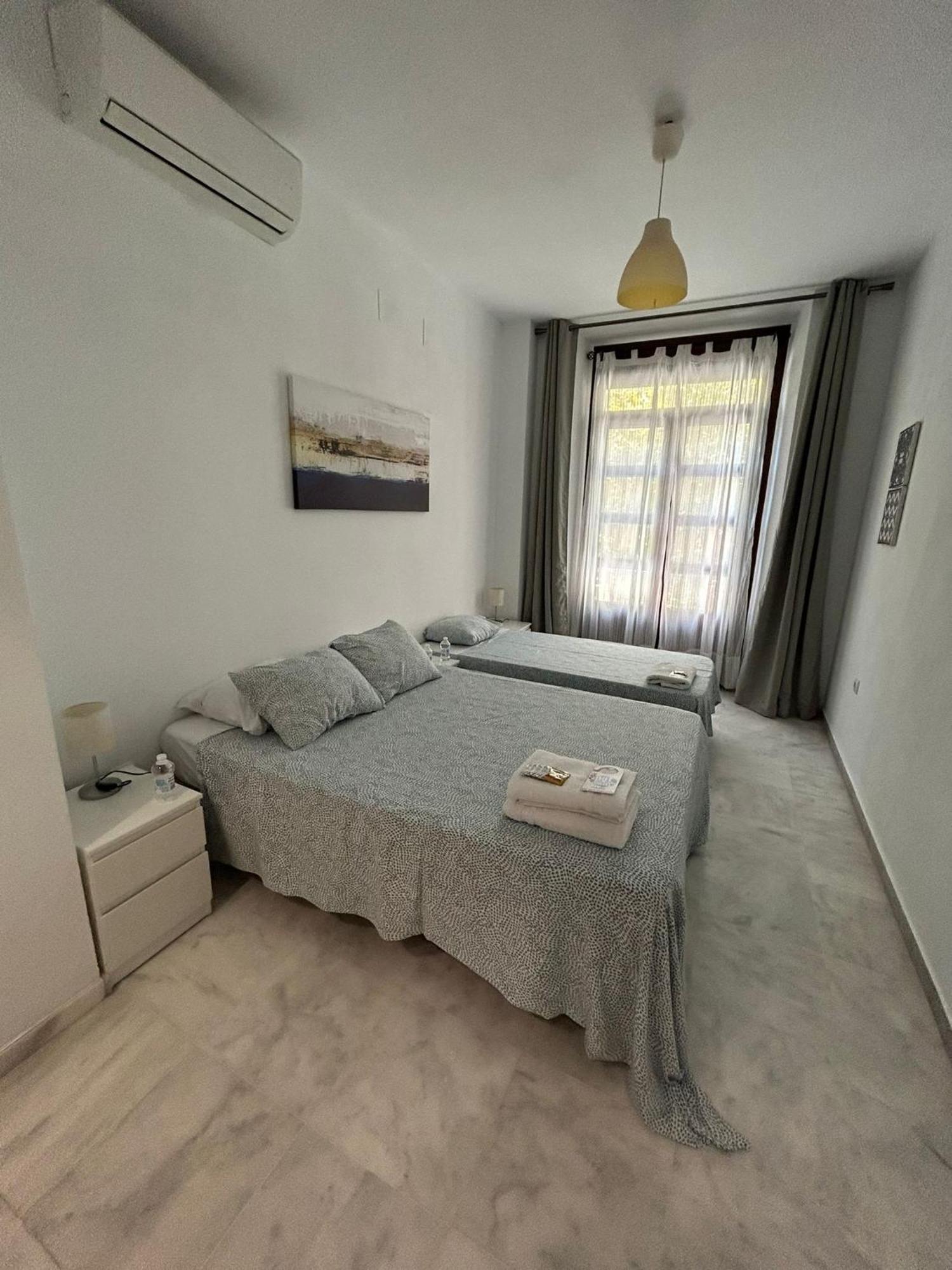 Triple Room Private Bathroom